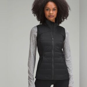 🌟SOLD on FB Marketplace🌟 Lululemon Down For it All vest size 6